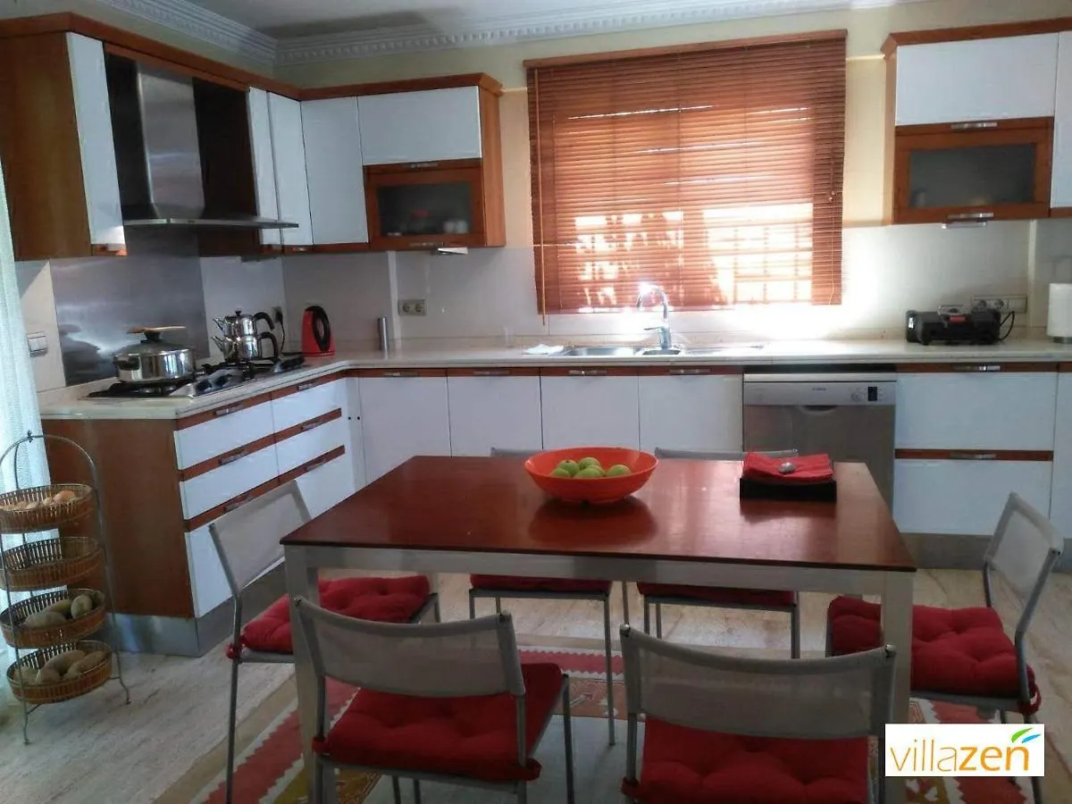 Villa 6 Rooms 1 Living Room Magnificent Sea View Kusadası Turquie