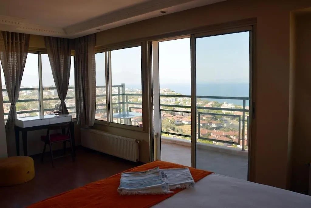 Villa 6 Rooms 1 Living Room Magnificent Sea View كوشاداسيه